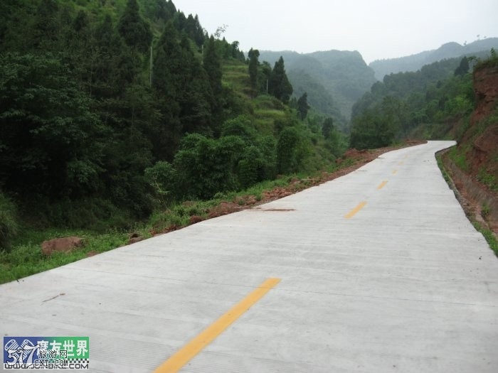 沿山公路.jpg