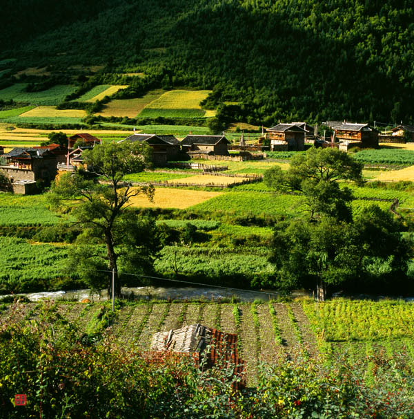 牟尼沟藏寨.jpg