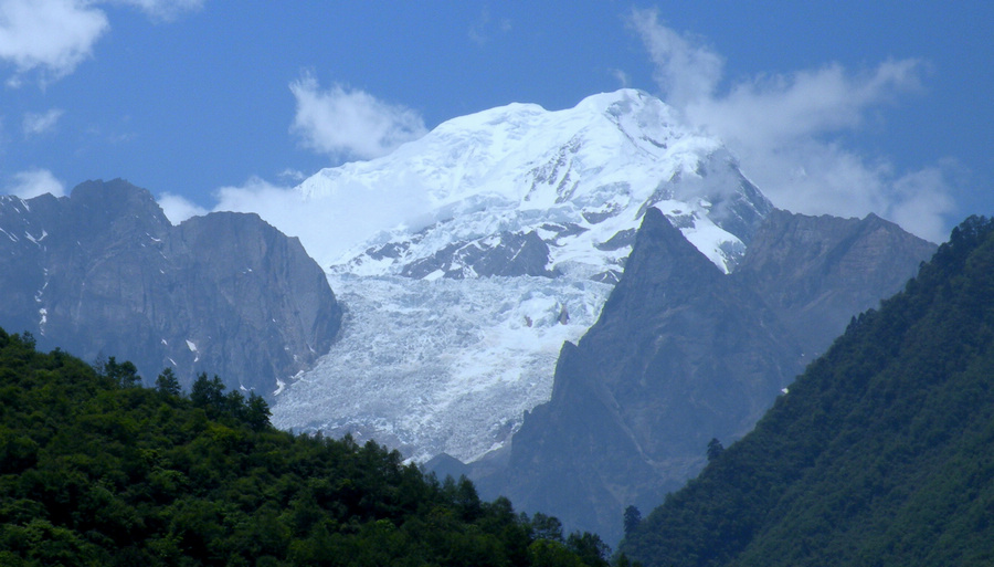 冰川全景.jpg